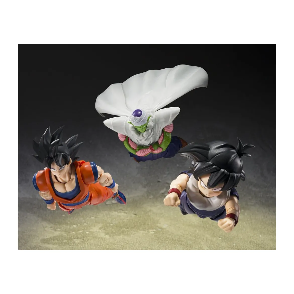 Bandai Tamashii - Son Gohan (Z-Fighters) (Limited Edition Z-Fighters Group Base Ver. A) - S.H.Figuarts