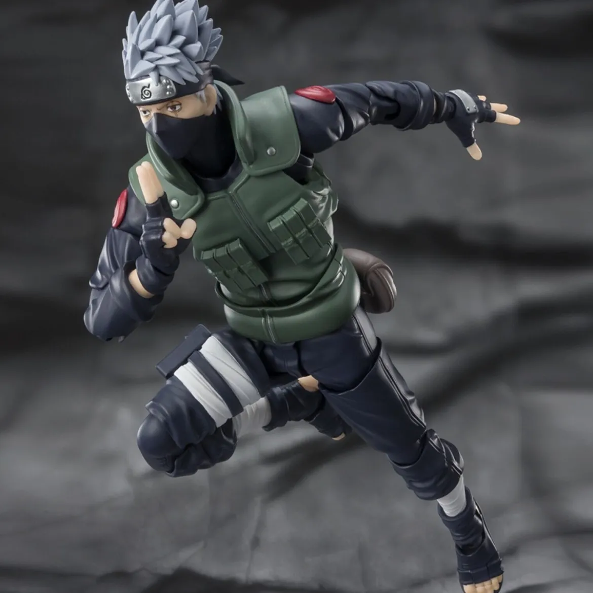 Bandai Tamashi Nation SH Figuarts SHF - Hatake Kakashi THE FAMED SHARINGAN HERO - Naruto Shippuden