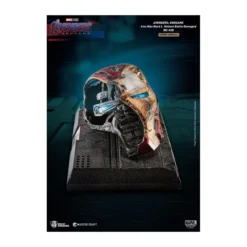 Beast Kingdom - Avengers Endgame Master Craft Iron Man Mark50 Helmet Battle Damaged