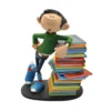 Collectoys - Gaston Lagaffe s'appuyant sur une pile d'albums
