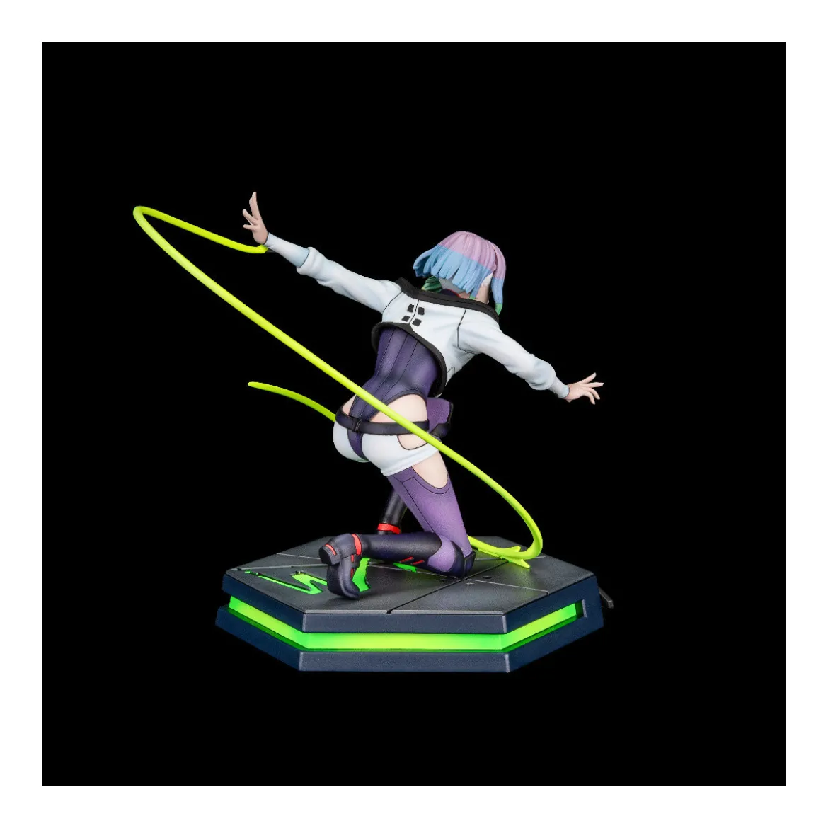 Dark Horse - LUCY PVC Statue - Cyberpunk Edgerunners