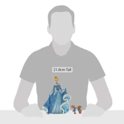 Disney Haute Couture - Statue Cendrillon en robe d'hiver avec Gus et Jack - 21cm