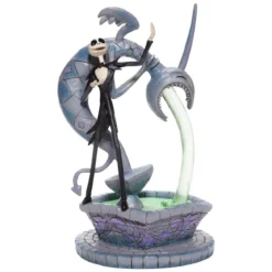 Enesco Disney Traditions - Jack Skellington on Fountain
