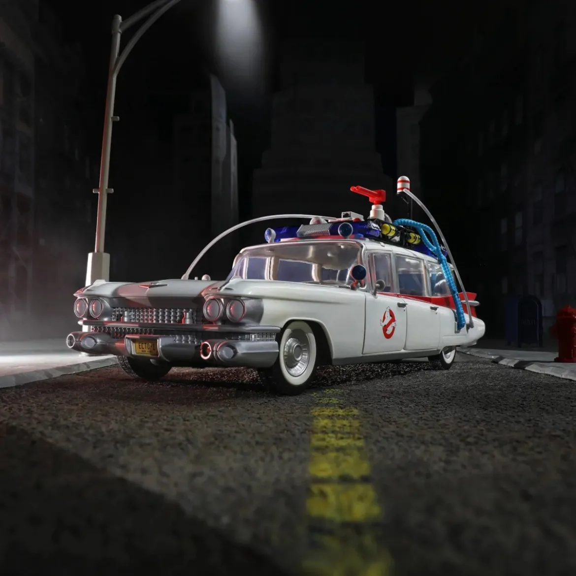 Hasbro - Ghostbusters 1984 - Plasma Series 40th Anniversary ECTO-1 1/15