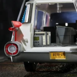 Hasbro - Ghostbusters 1984 - Plasma Series 40th Anniversary ECTO-1 1/15