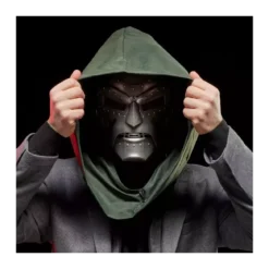 Hasbro - Replique Casque Dr Doom 1/1 - Marvel Legends Helmet