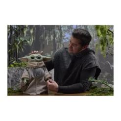 Hasbro Star Wars - Ultimate Grogu 1/1 Edition Collector (figurine animatronique) - The Mandalorian and Grogu