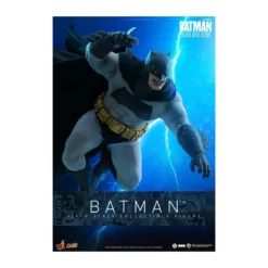 Hot Toys - BATMAN - Batman: The Dark Knight Returns Comic Masterpiece 1/6