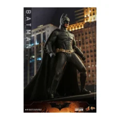 Hot Toys Batman Begins - Batman Exclusive Movie Masterpiece 1/6