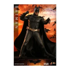 Hot Toys Batman Begins - Batman Exclusive Movie Masterpiece 1/6