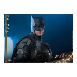 Hot Toys - DC Comics - Batman (Affleck) and Batcycle 1:6 Scale Figure Set The Flash - Movie Masterpiece 1/6