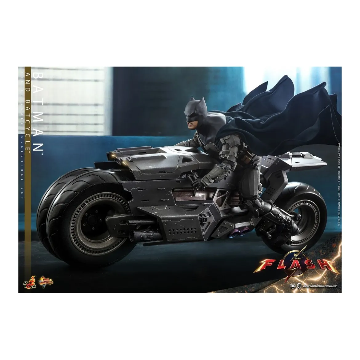 Hot Toys - DC Comics - Batman (Affleck) and Batcycle 1:6 Scale Figure Set The Flash - Movie Masterpiece 1/6