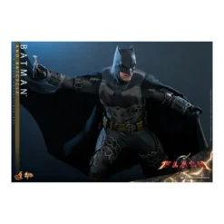 Hot Toys - DC Comics - Batman (Affleck) and Batcycle 1:6 Scale Figure Set The Flash - Movie Masterpiece 1/6