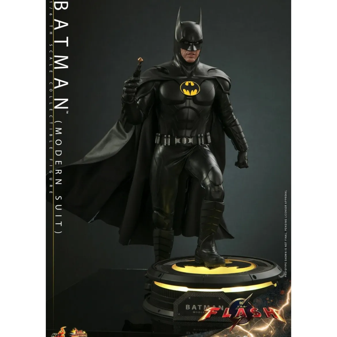 Hot Toys - DC Comics - Batman Modern Suit (Keaton) The Flash - Movie Masterpiece 1/6