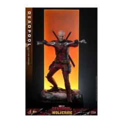 Hot Toys Marvel Deadpool & Wolverine - Deadpool (Battling Version) MMS 1/6