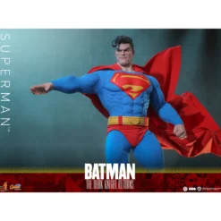 Hot Toys - SUPERMAN - Batman: The Dark Knight Returns Comic Masterpiece 1/6