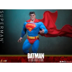 Hot Toys - SUPERMAN - Batman: The Dark Knight Returns Comic Masterpiece 1/6