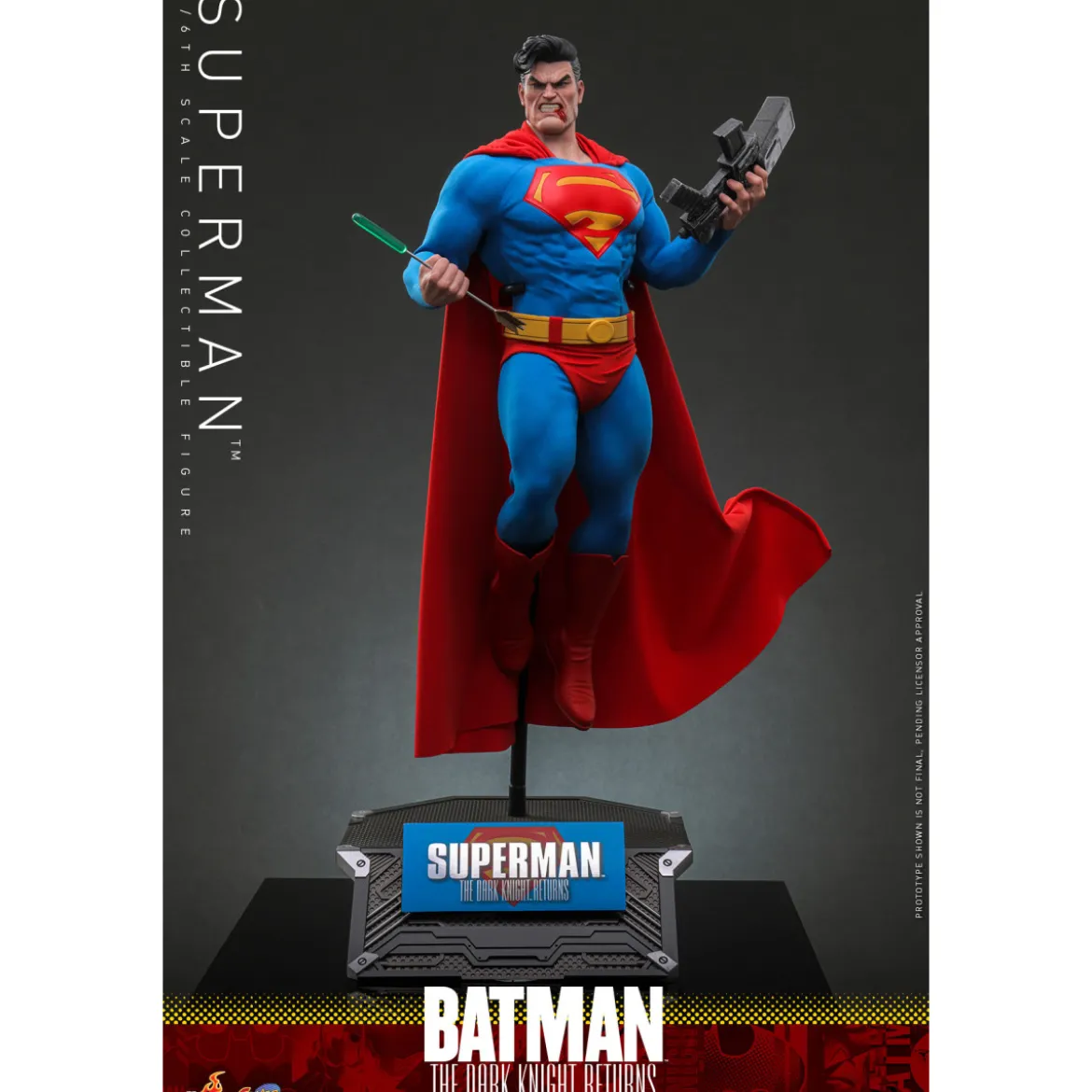 Hot Toys - SUPERMAN - Batman: The Dark Knight Returns Comic Masterpiece 1/6
