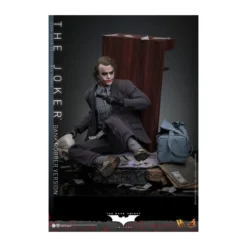 Hot Toys - The Dark Knight - The Joker (Bank Robber Version) MMS 1/6