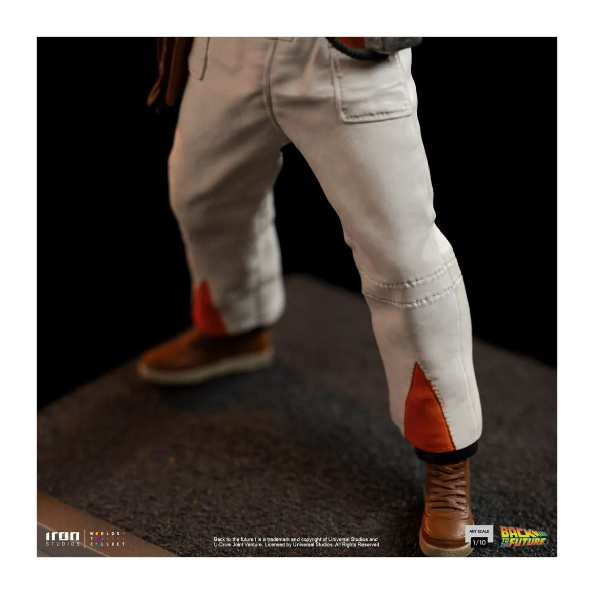 Iron Studios - BTTF - Doc Brown Back to the Future - BDS Art Scale