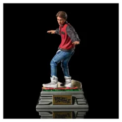 Iron Studios - BTTF 2 - Marty McFly sur Hoverboard Back to the Future Part II
