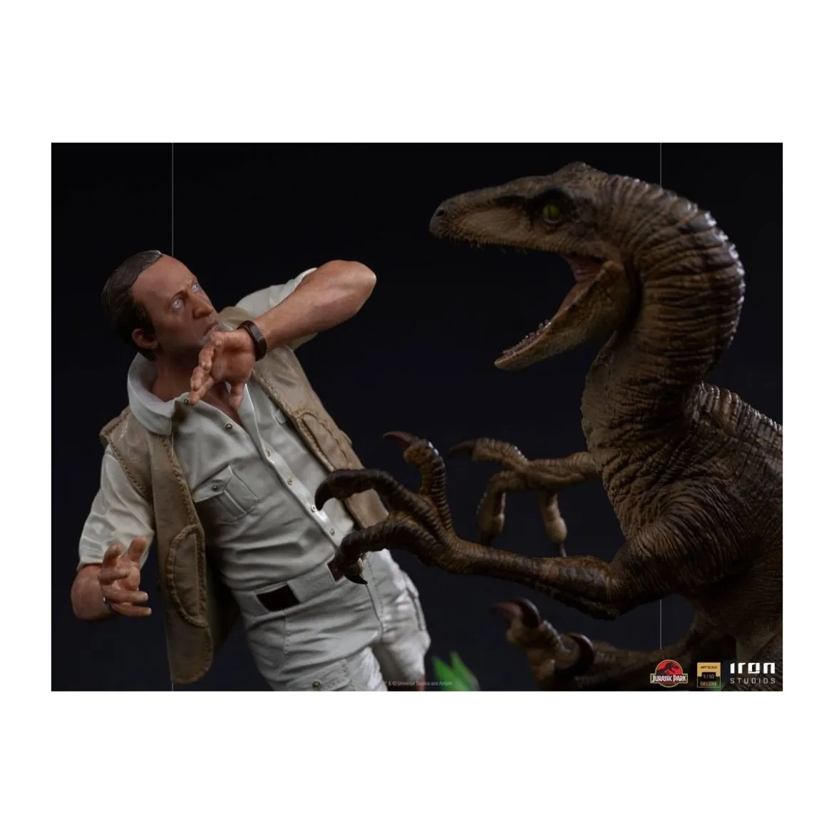 Iron Studios - Clever Girl - Jurassic Park 1/10 Deluxe Art Scale
