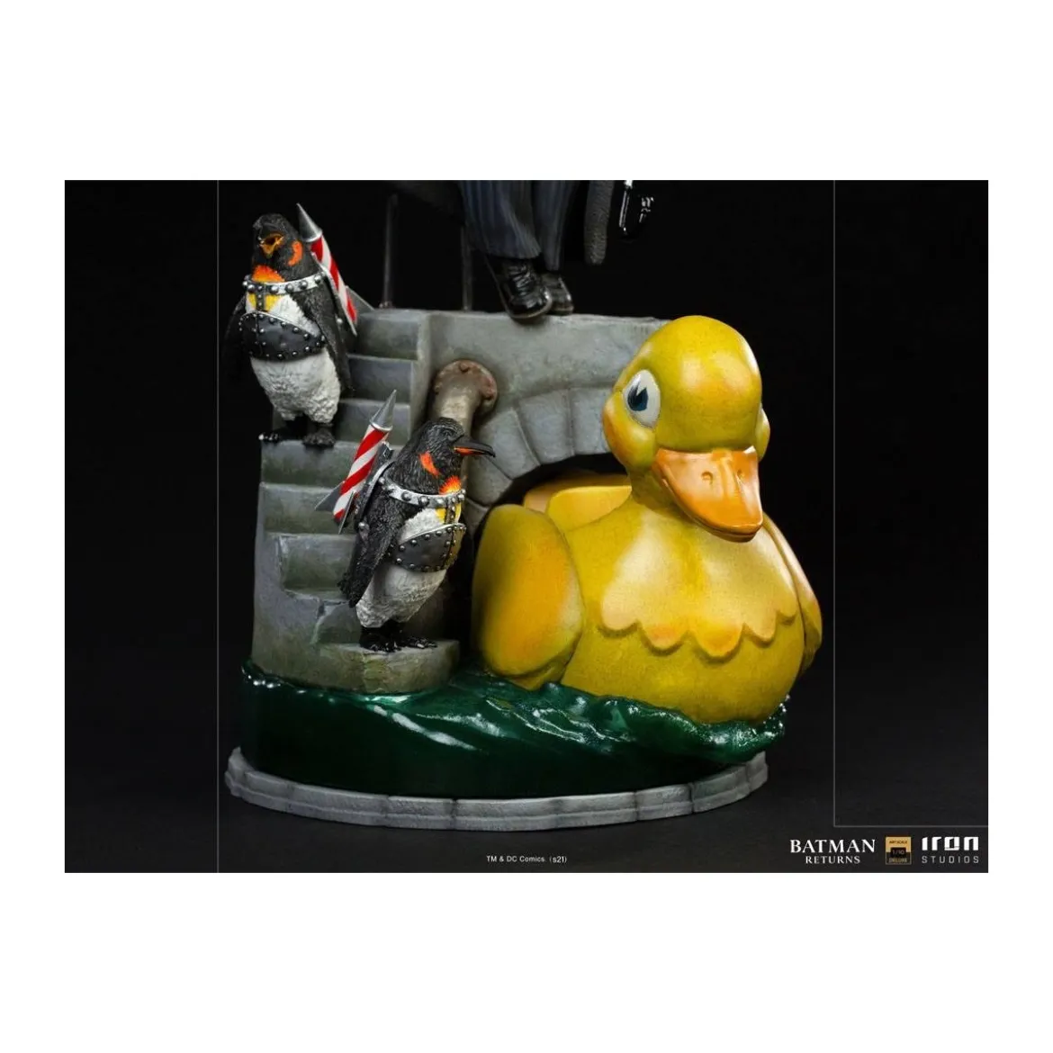 Iron Studios DC Comics - BDS Deluxe Art Scale 1/10 - The Penguin Batman Returns