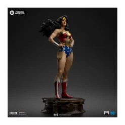 Iron Studios DC Comics - WONDER WOMAN DC TRINITY - Legacy Replica 1/4