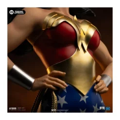 Iron Studios DC Comics - WONDER WOMAN DC TRINITY - Legacy Replica 1/4