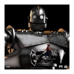 Iron Studios - Demi Art Scale 1/20 - Le Géant de fer statuette Iron Giant & Hogarth Hughes
