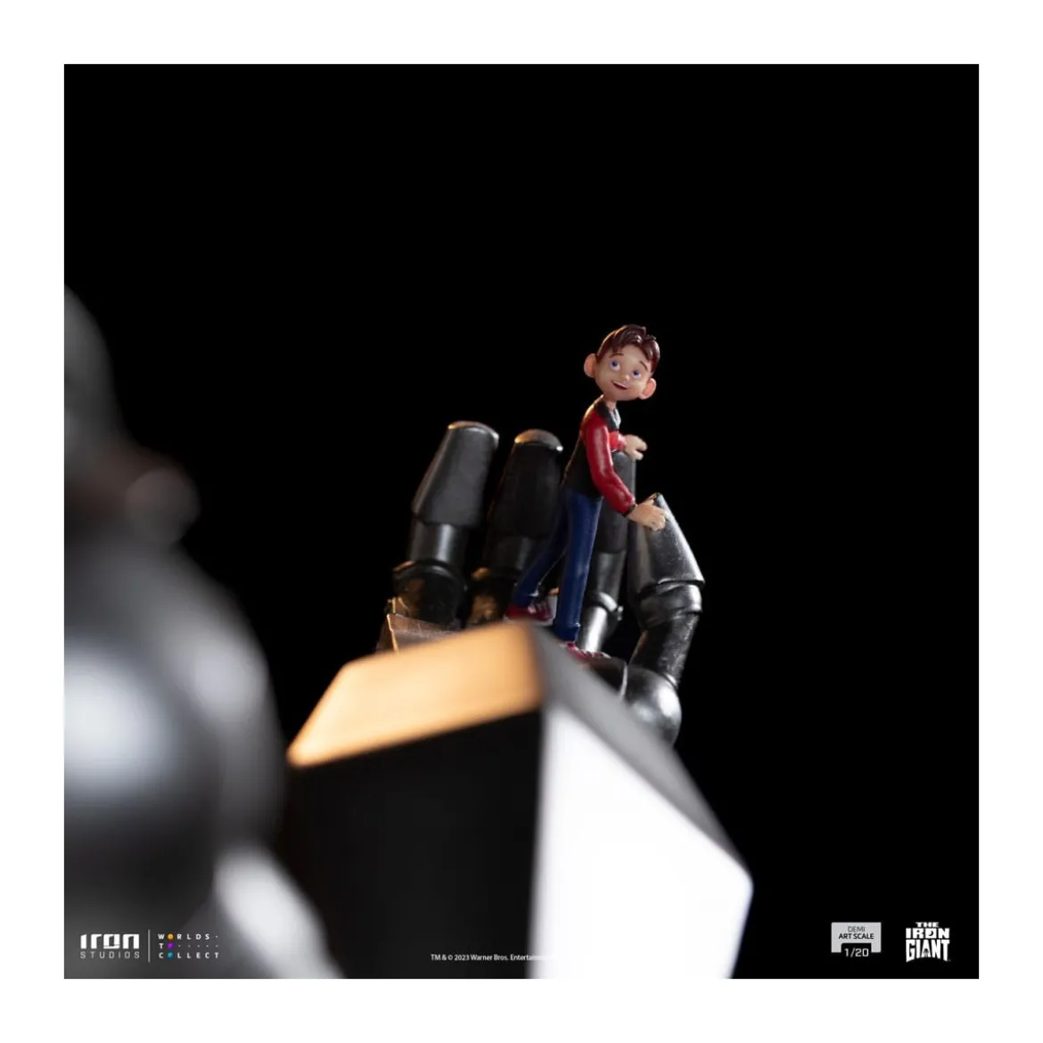 Iron Studios - Demi Art Scale 1/20 - Le Géant de fer statuette Iron Giant & Hogarth Hughes