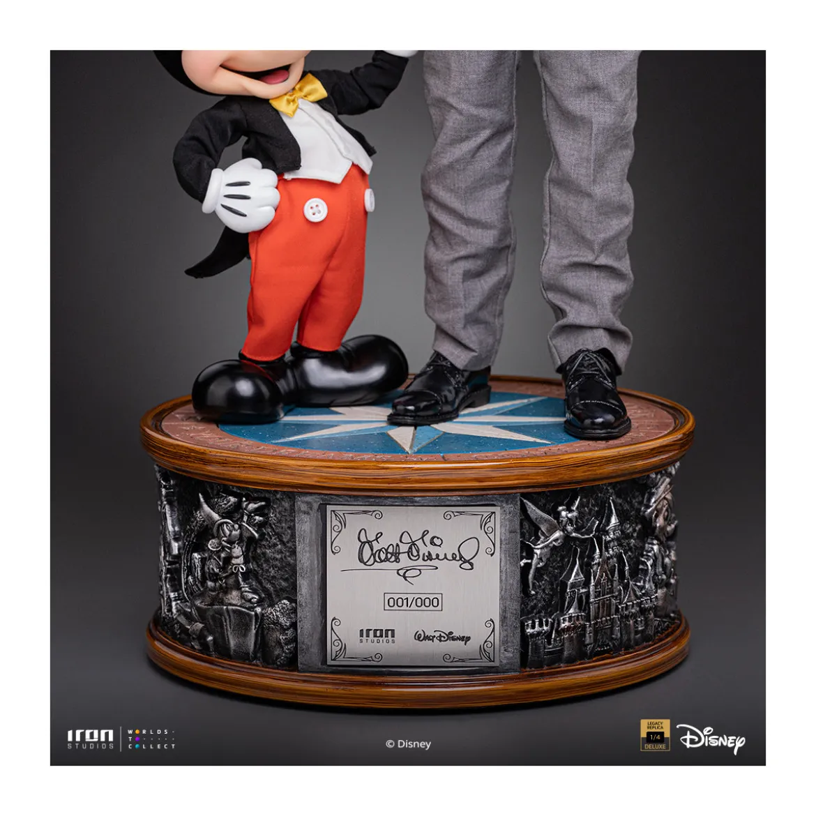 Iron Studios Disney Classics - Walt Disney & Mickey Mouse Legacy Replica 1/4