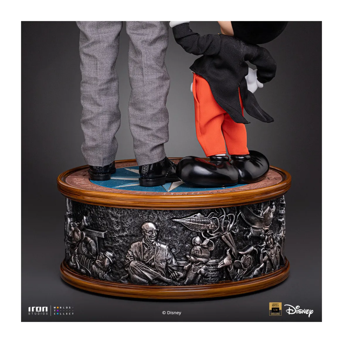 Iron Studios Disney Classics - Walt Disney & Mickey Mouse Legacy Replica 1/4