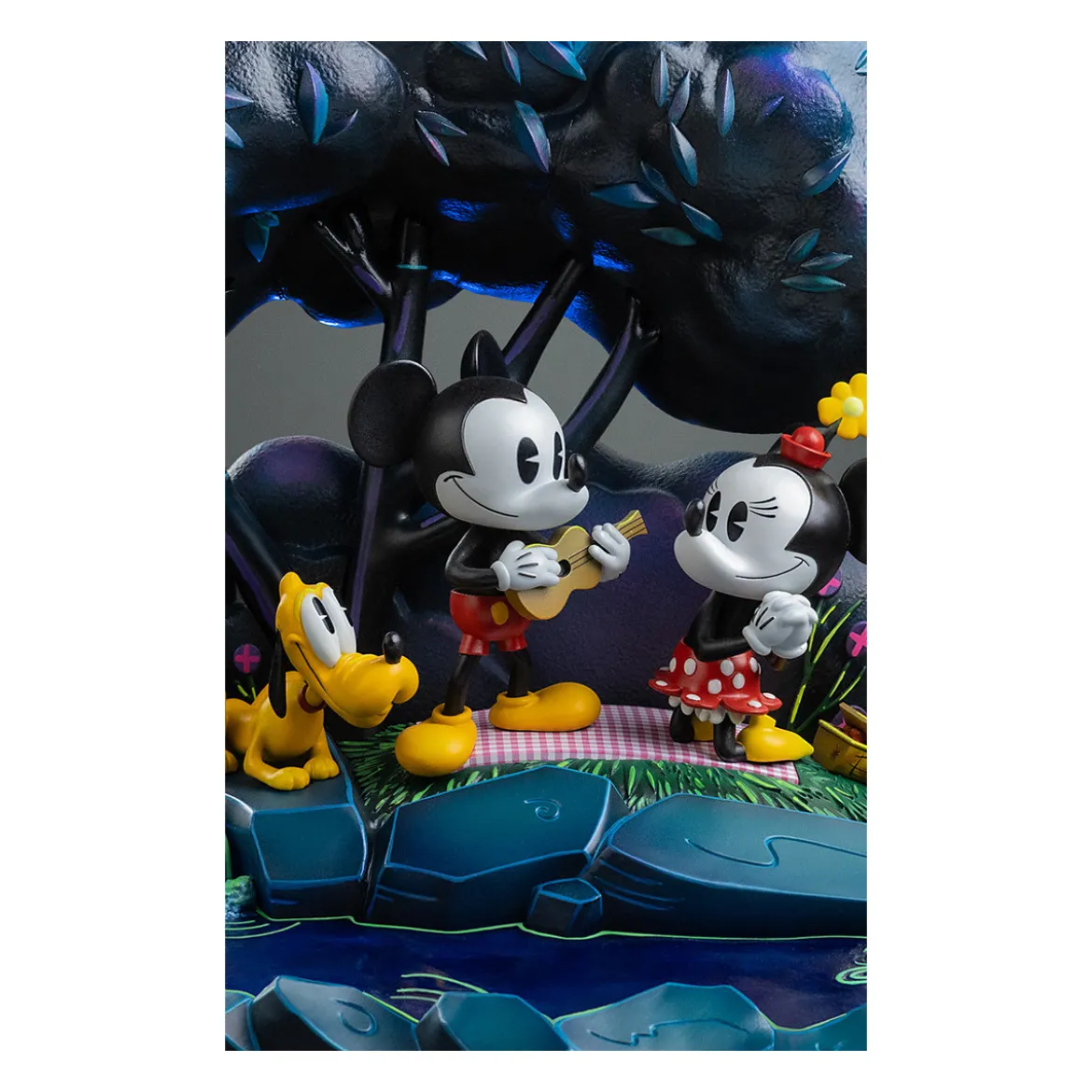 Iron Studios Disney Classics - Mickey, Minnie and Pluto's Day at the Park DX Art Scale 1/10