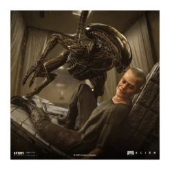 Iron Studios Ellen Ripley and Dog Alien - Art Scale 1/10 - Alien 3