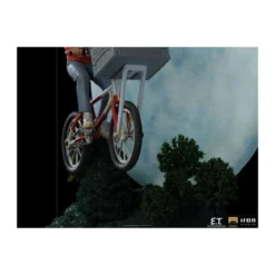 Iron Studios - ET & Elliot - E.T. The Extra-Terrestrial 1/10 Deluxe Art Scale