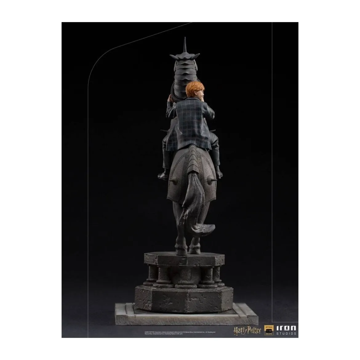 Iron Studios - Harry Potter - Ron Weasley at the Wizard Chess BDS Deluxe Art Scale 1/10