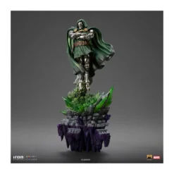 Iron Studios Marvel - DR. Doom 1/10 Deluxe Art Scale - Infinity Gauntlet Diorama