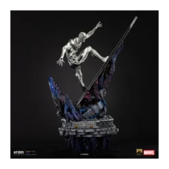 Iron Studios Marvel - Silver Surfer Deluxe Art Scale 1/10 - Infinity Gauntlet Diorama