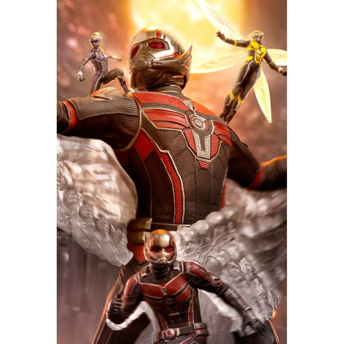 Iron Studios - Quantumania Ant-Man - Ant-Man & the Wasp Marvel Comics 1/10 Deluxe Art Scale