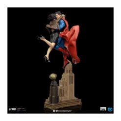Iron Studios - Superman and Lois Lane Diorama 1/6