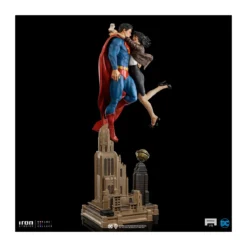 Iron Studios - Superman and Lois Lane Diorama 1/6