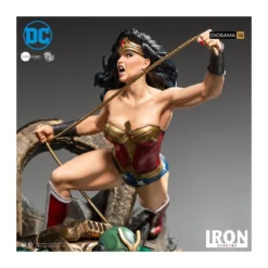 IRON STUDIOS - Wonder Woman Vs Darkseid Diorama by Ivan Reis 1/6 - DC Comics
