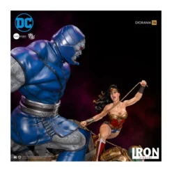 IRON STUDIOS - Wonder Woman Vs Darkseid Diorama by Ivan Reis 1/6 - DC Comics