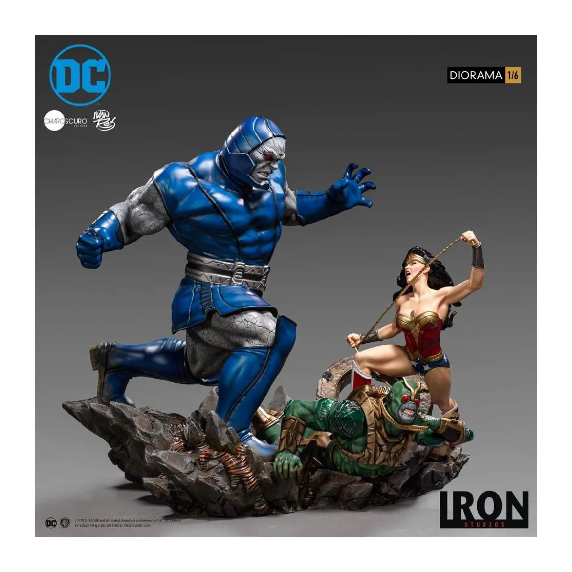 IRON STUDIOS - Wonder Woman Vs Darkseid Diorama by Ivan Reis 1/6 - DC Comics