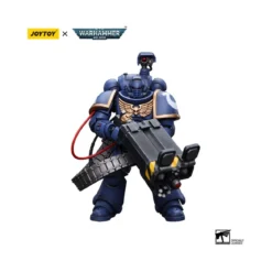 JoyToy Space Marines - Ultramarines - Desolation Marine with Castellan Launcher (Superkrak) 1/18