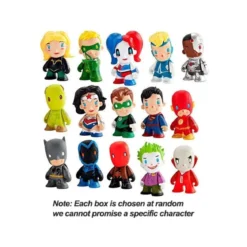 Kidrobot Mini Figurines DC Comics Série Modele aléatoire