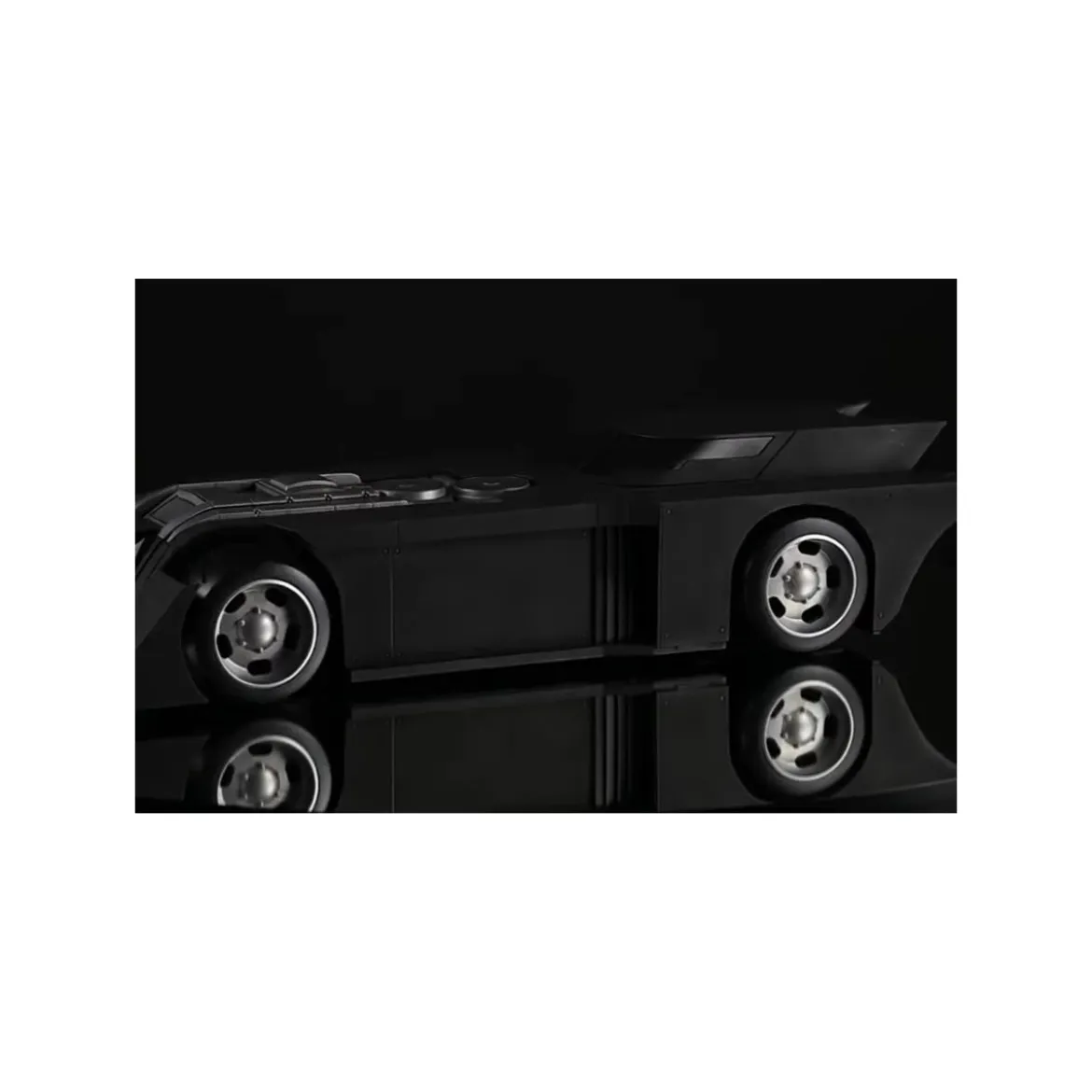 Mc Farlane - DC Multiverse - Batmobile - DC Rebirth