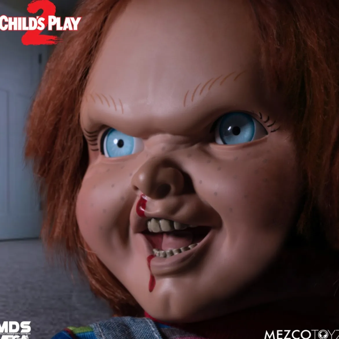 Mezco Figurine Mega Scale Chucky 2 - Menacing Chucky