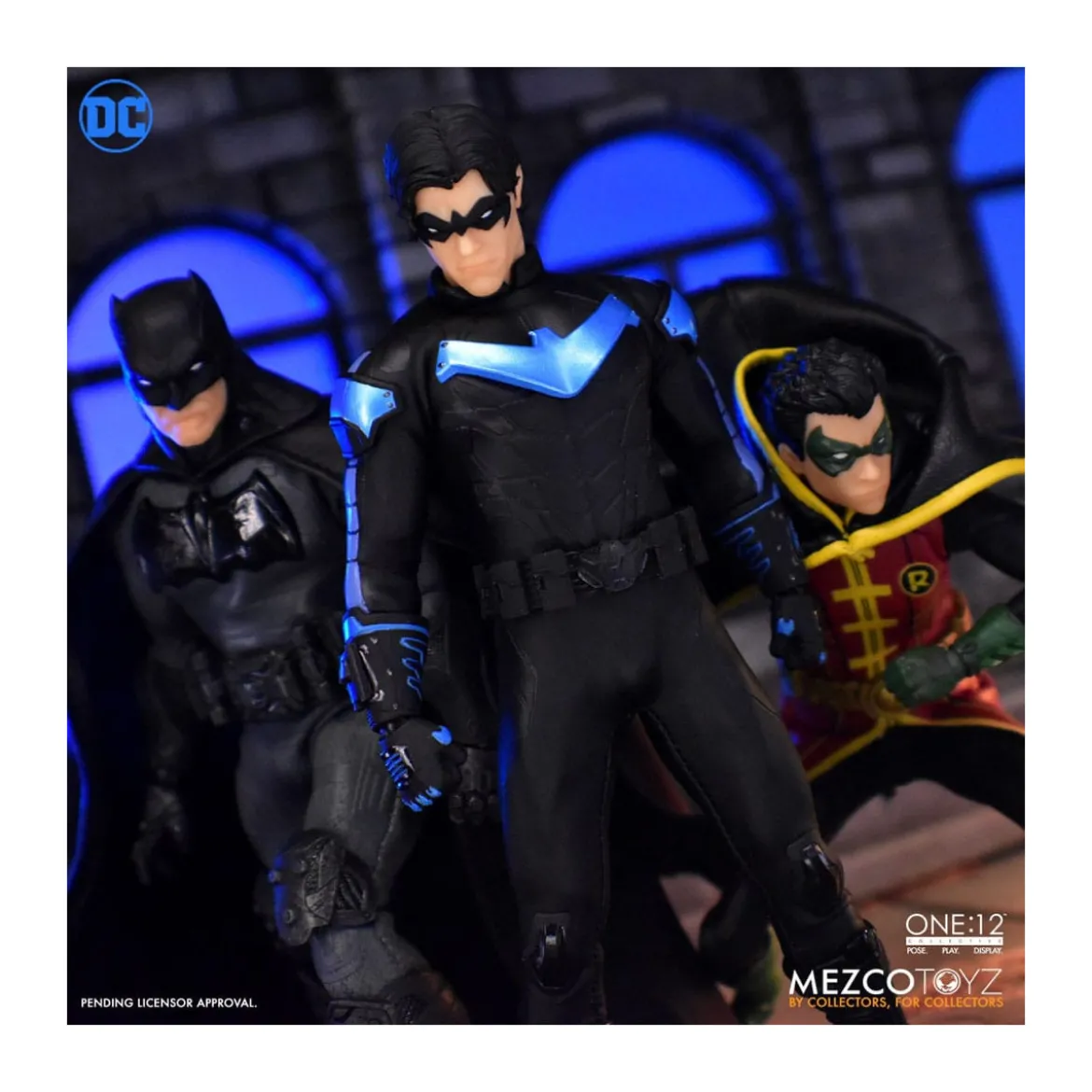 Mezco One 12 - NIGHTWING - DC Comics